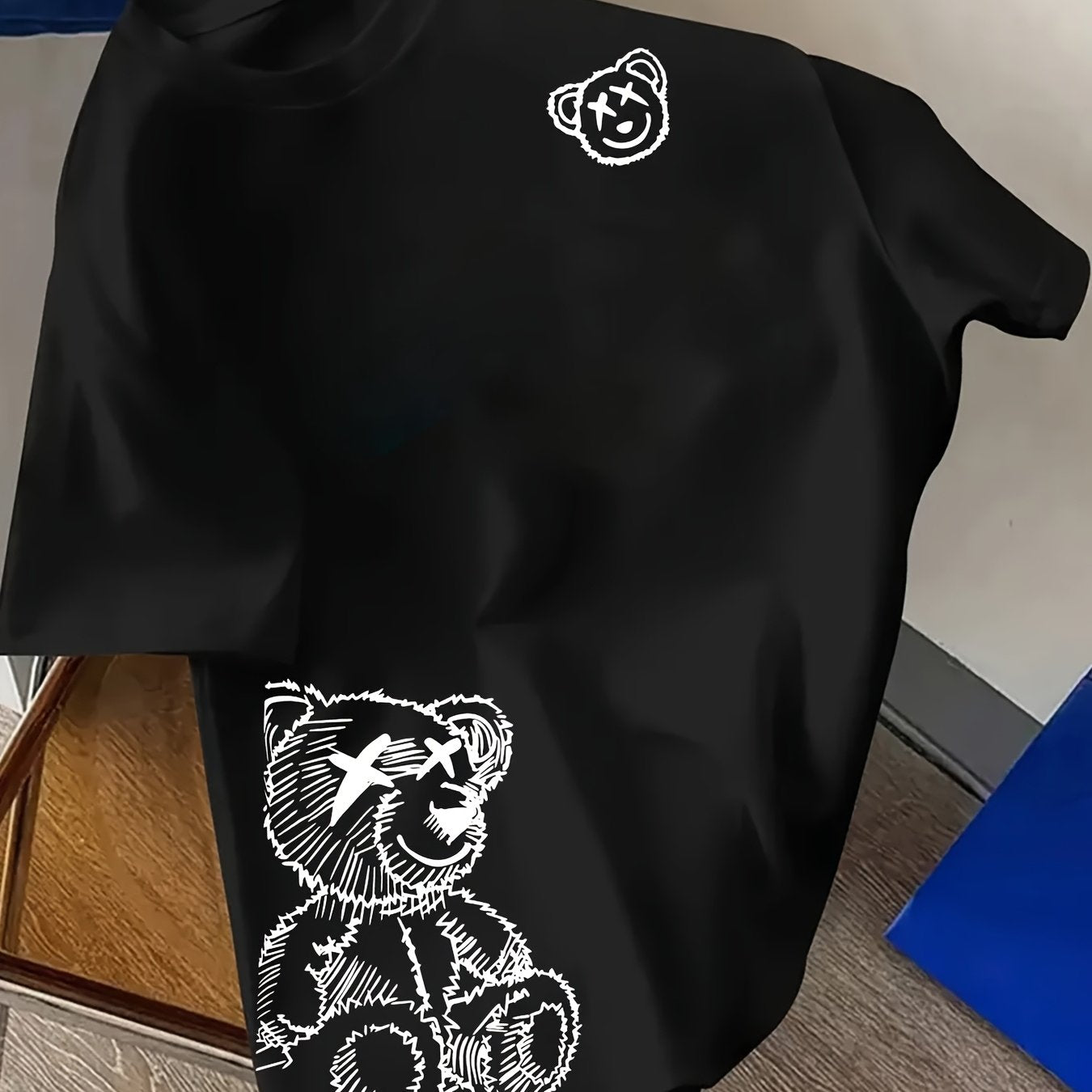 Men's Streetwear T-Shirt with Bear Graphic – Urban Sketch Look, Short Sleeve, Modern Design