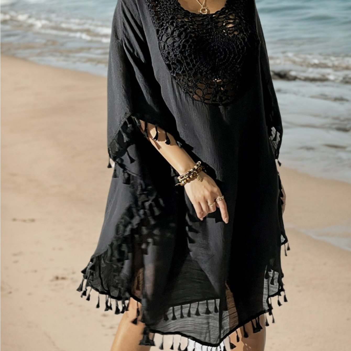 Women's Boho Beach Poncho Kaftan with Crochet Detail and Tassels – Perfect as a Beach Cover-Up