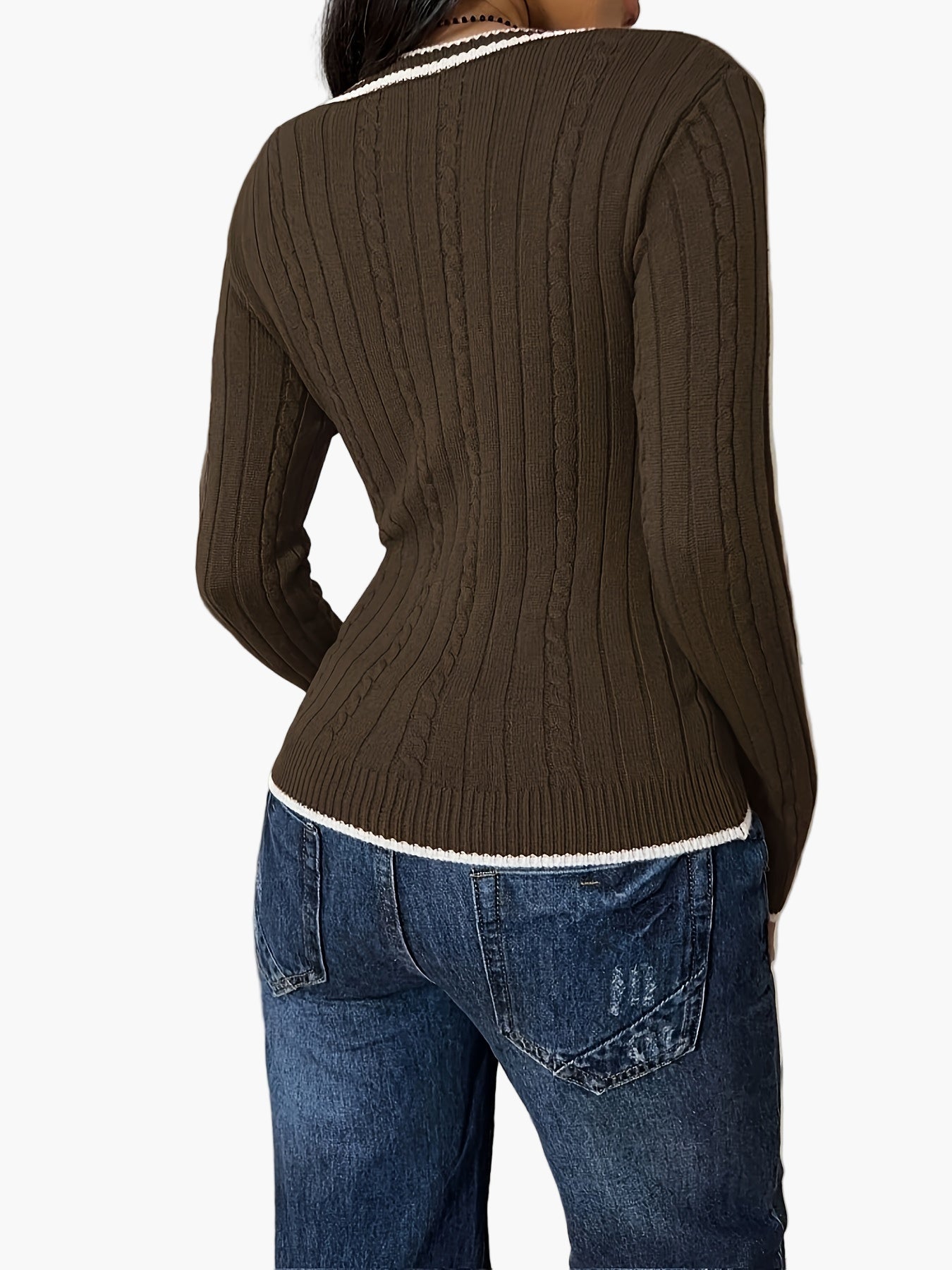 Women's knitted sweater in vintage style with V-neck – figure-hugging, everyday & leisure