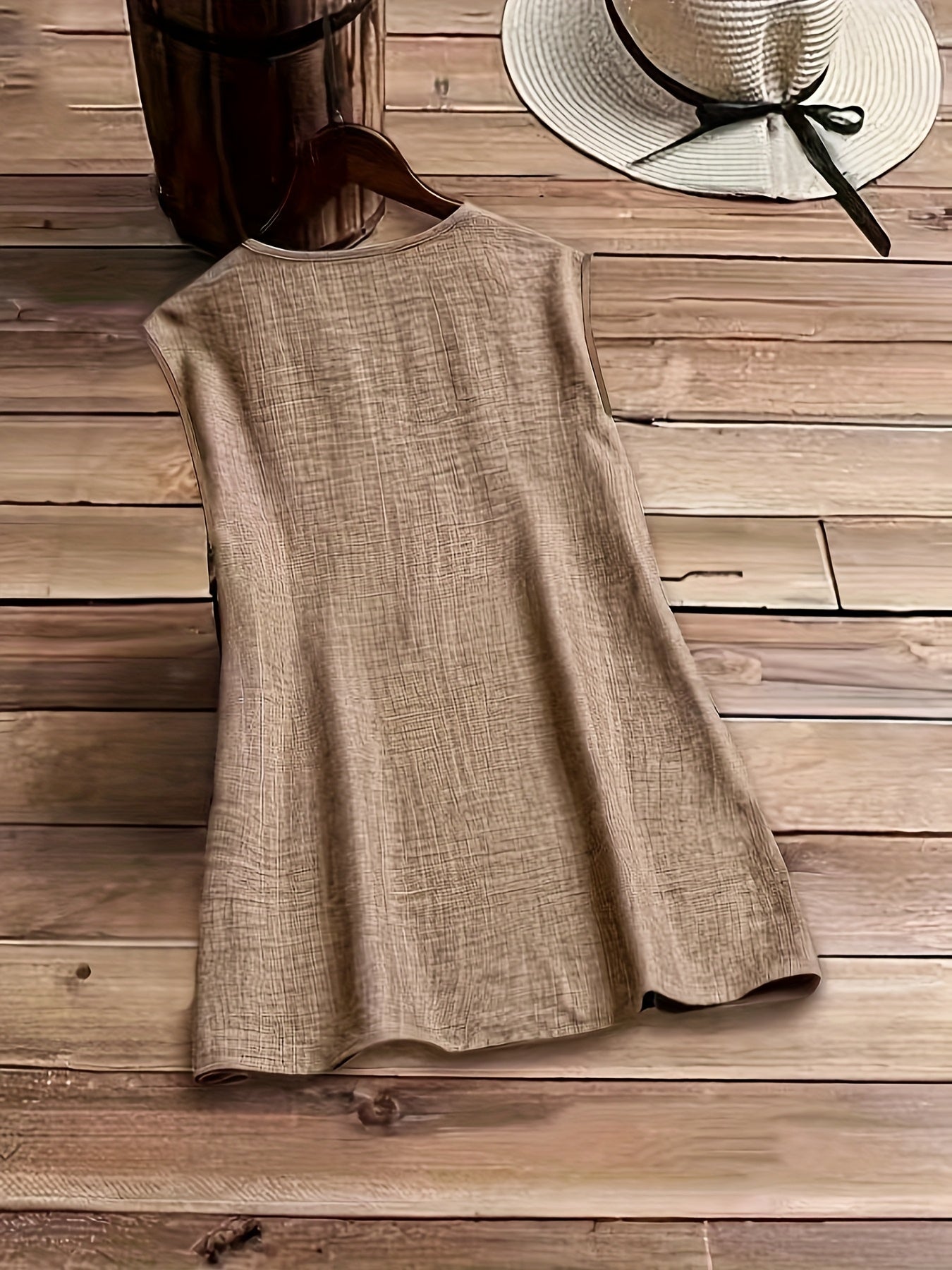 Women's sleeveless blouse with zipper and modern V-neck – Casual leisure style