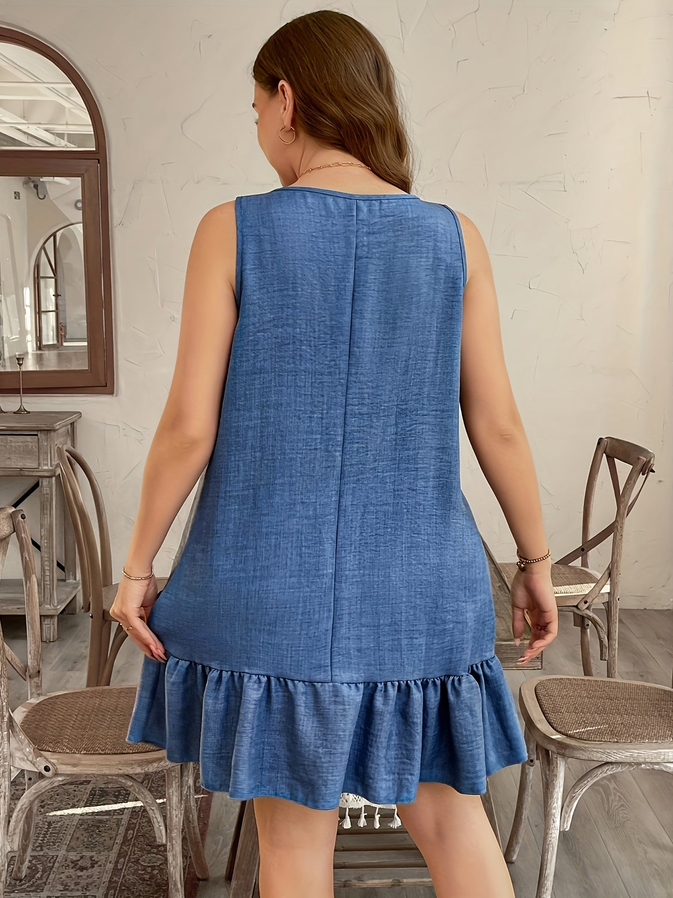 Women's summer dress with ruffles and floral appliqués – Loose casual dress with playful hem