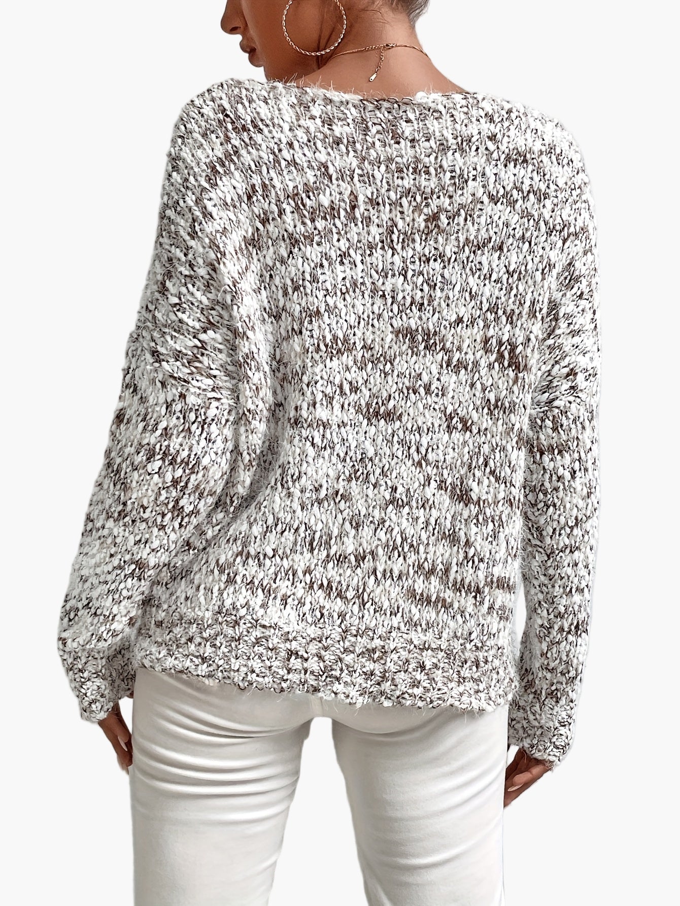Women's knitted sweater in a loose casual style – perfect for autumn & winter