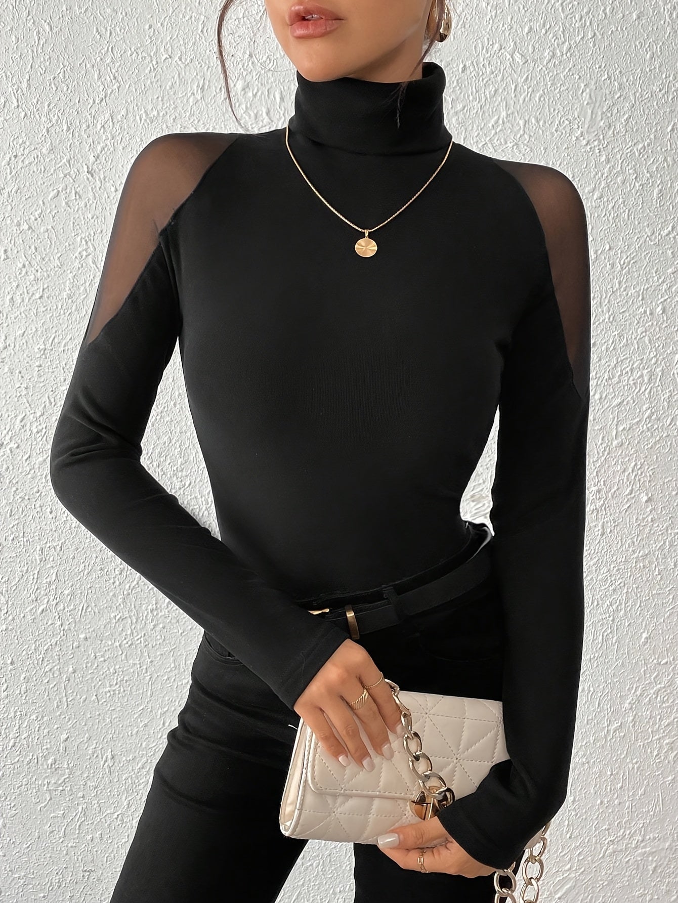 Damen Rollkragen-Oberteil mit transparenten Ärmeldetails, Schwarz