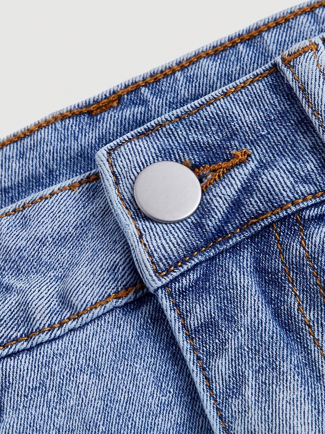 Women's denim mini skirt with pockets and bow detail – Elegant casual look
