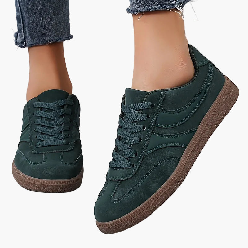 Women's Vintage Sneakers in Retro Look – Everyday, Leisure & Street Style