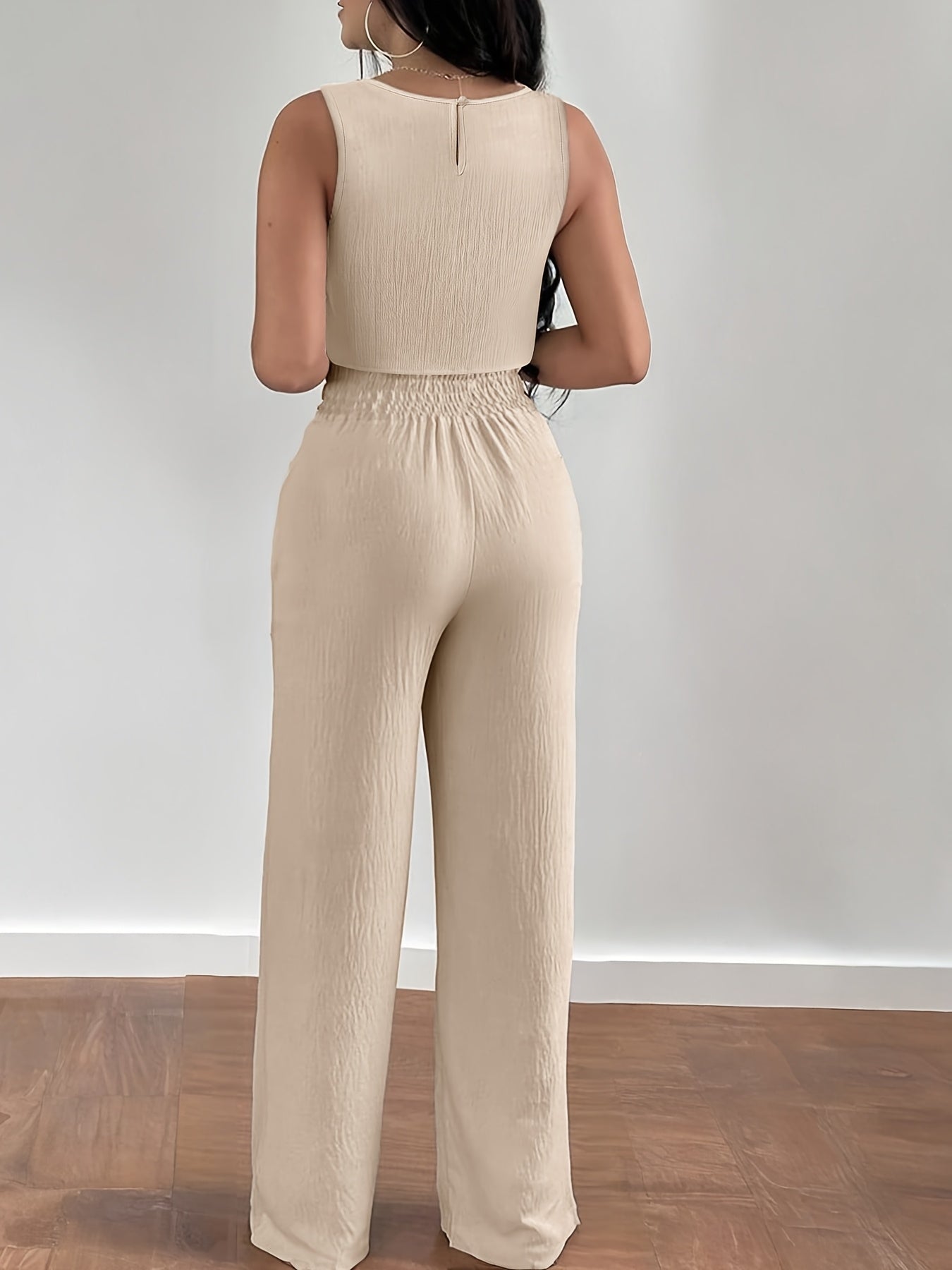 Women's Two-Piece Set Elegant – Sleeveless Crop Top with Eyelet Embroidery and Wide Pants, Perfect for Spring and Summer