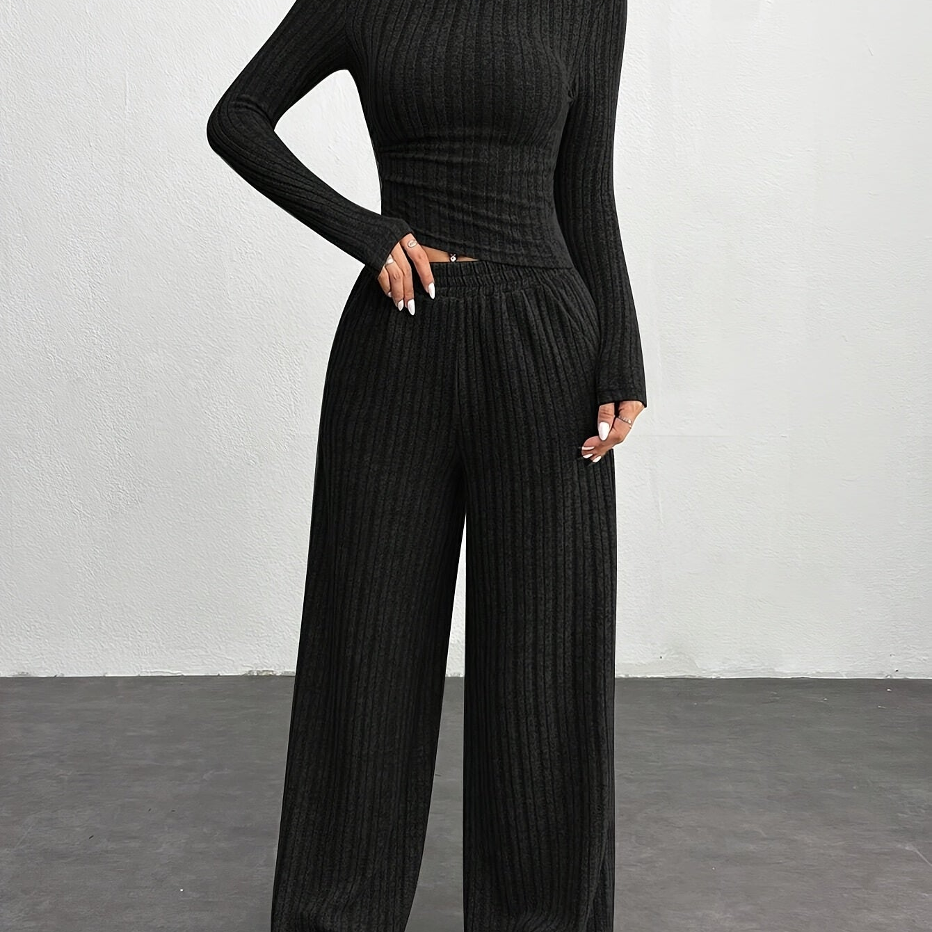 Ribbed loungewear set for women, long-sleeve crop top and wide-leg pants