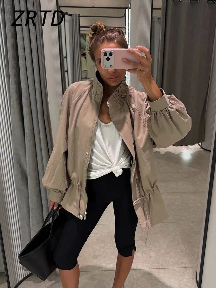 Women's beige jacket with drawstring and blouson sleeves