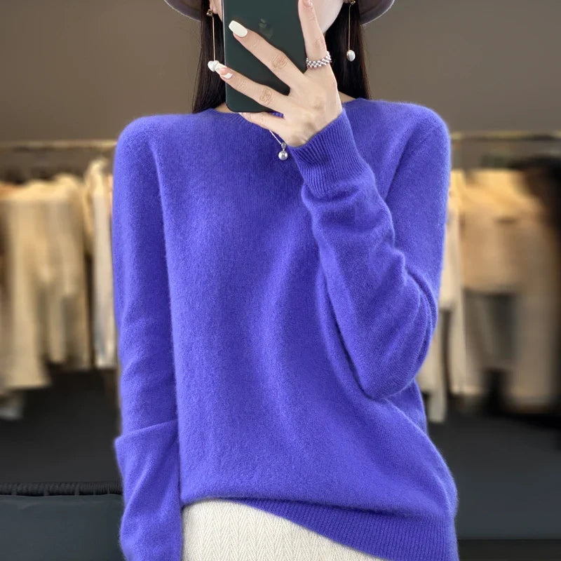 Women's soft fine-knit crew-neck long-sleeve sweater