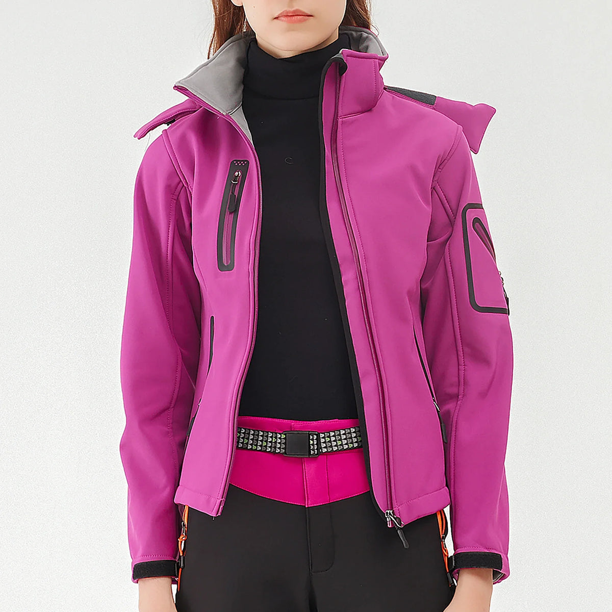 Damen Softshelljacke wasserabweisend atmungsaktiv mit Reißverschlusstaschen