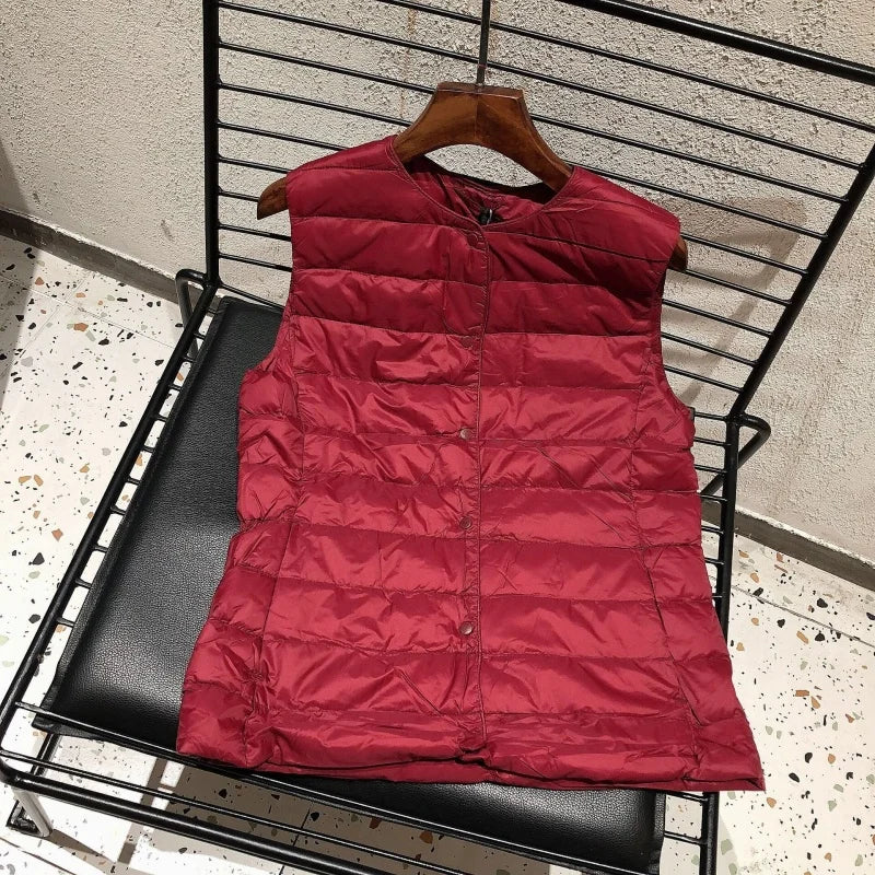 Quilted Vest with Round Neck and Snap Buttons, Lightweight Quilted Vest for Women