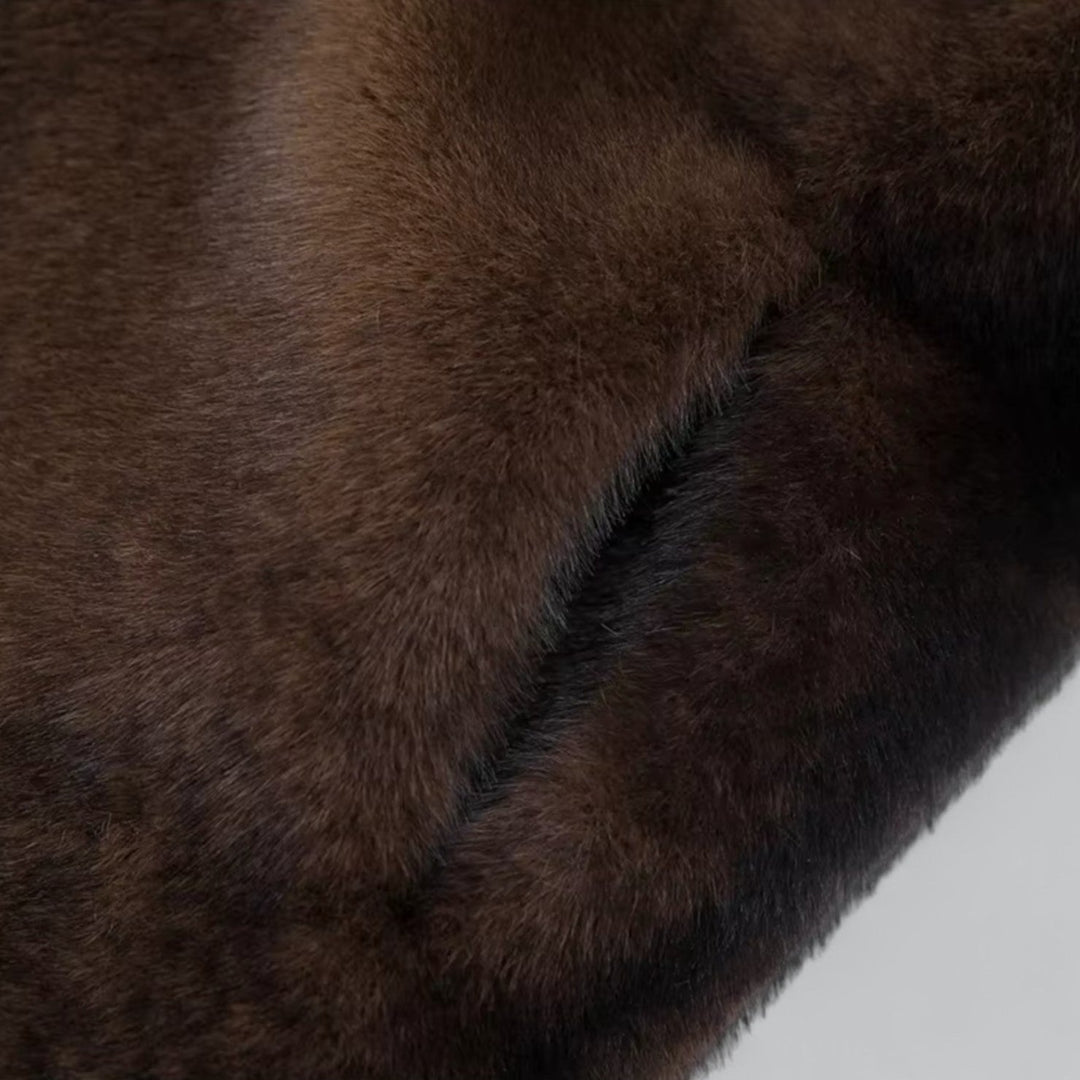 Damen Oversize Kunstpelz Mantel – Langer Wintermantel mit Reverskragen, modisch & warm für Alltag und besondere Anlässe