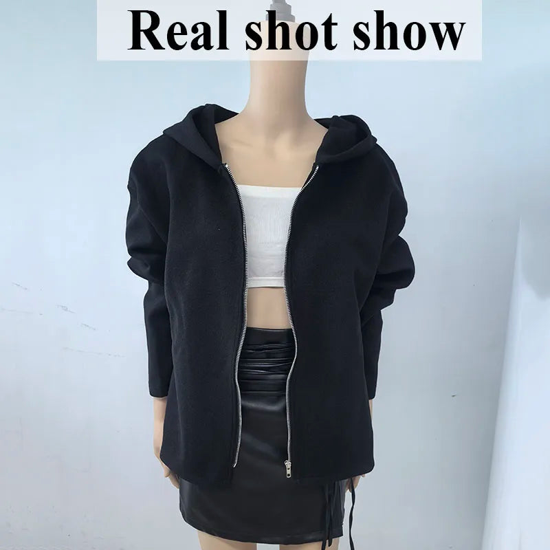 Short women's hooded jacket with zipper