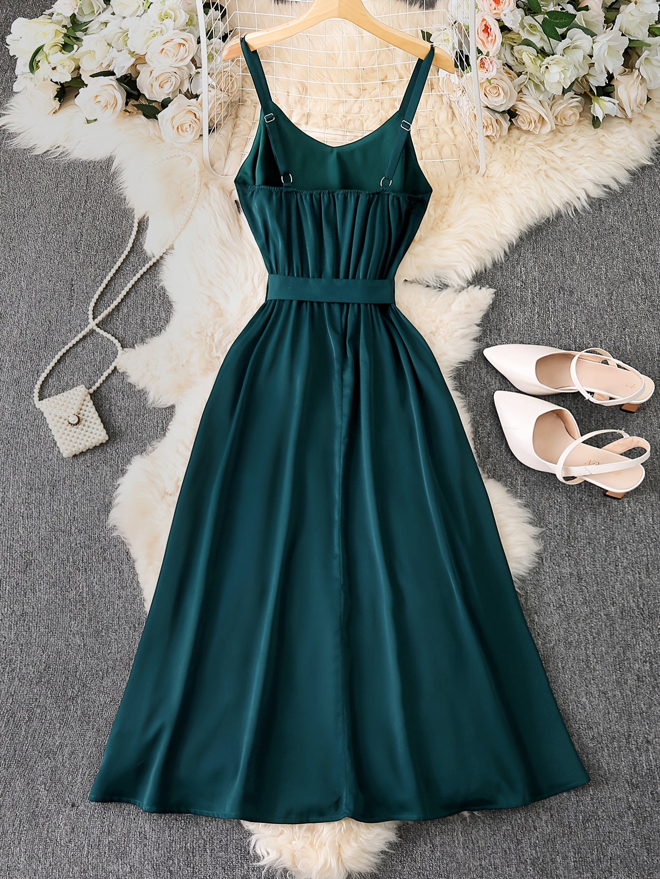 Women's maxi dress with spaghetti straps and bow – Elegant summer dress for festive occasions