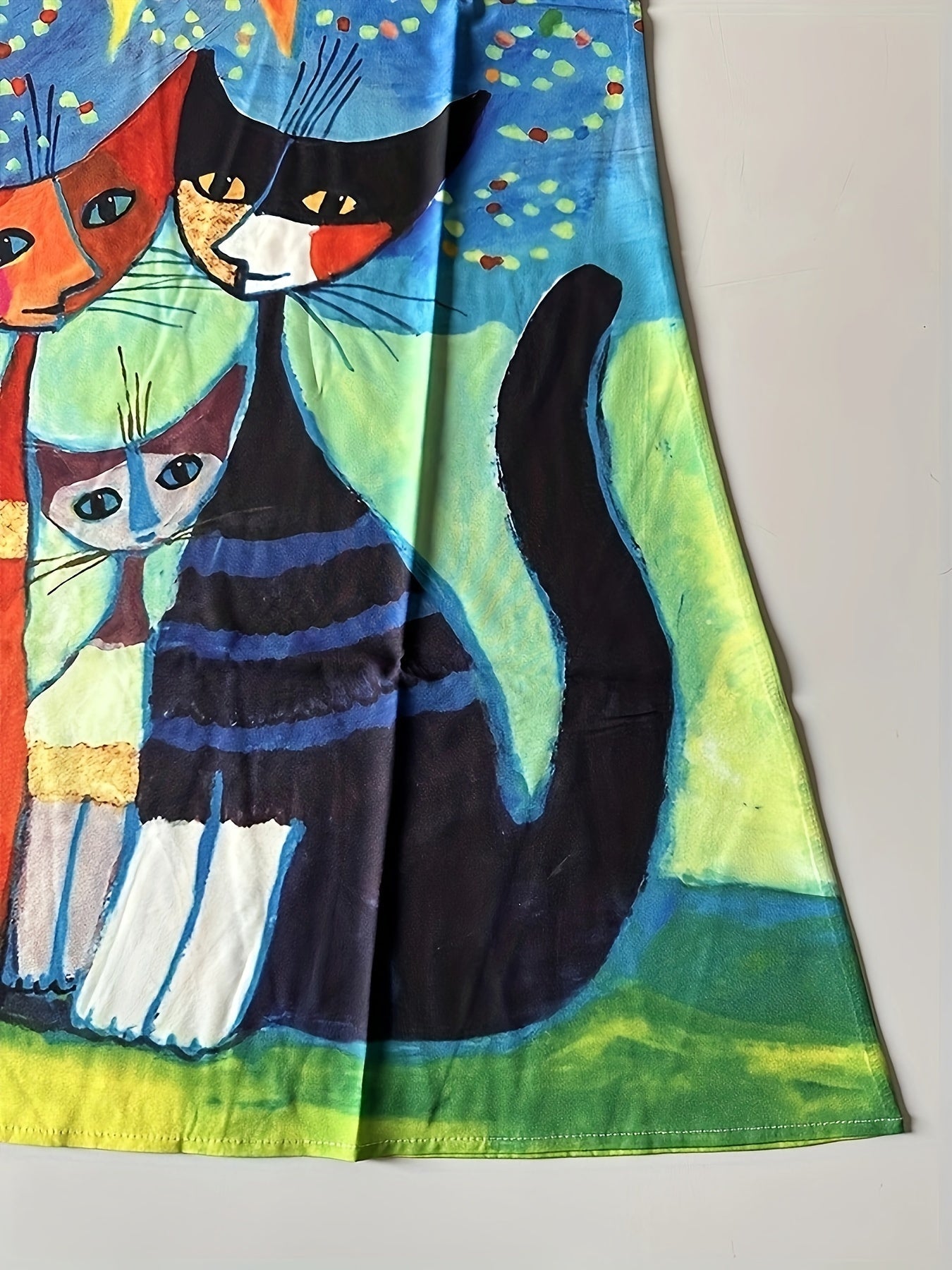 Women's vintage casual dress with artistic cat and sun motif, sleeveless, loose fit