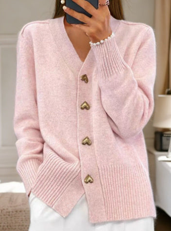 Heather – V-neck knit sweater with button and long sleeves for women