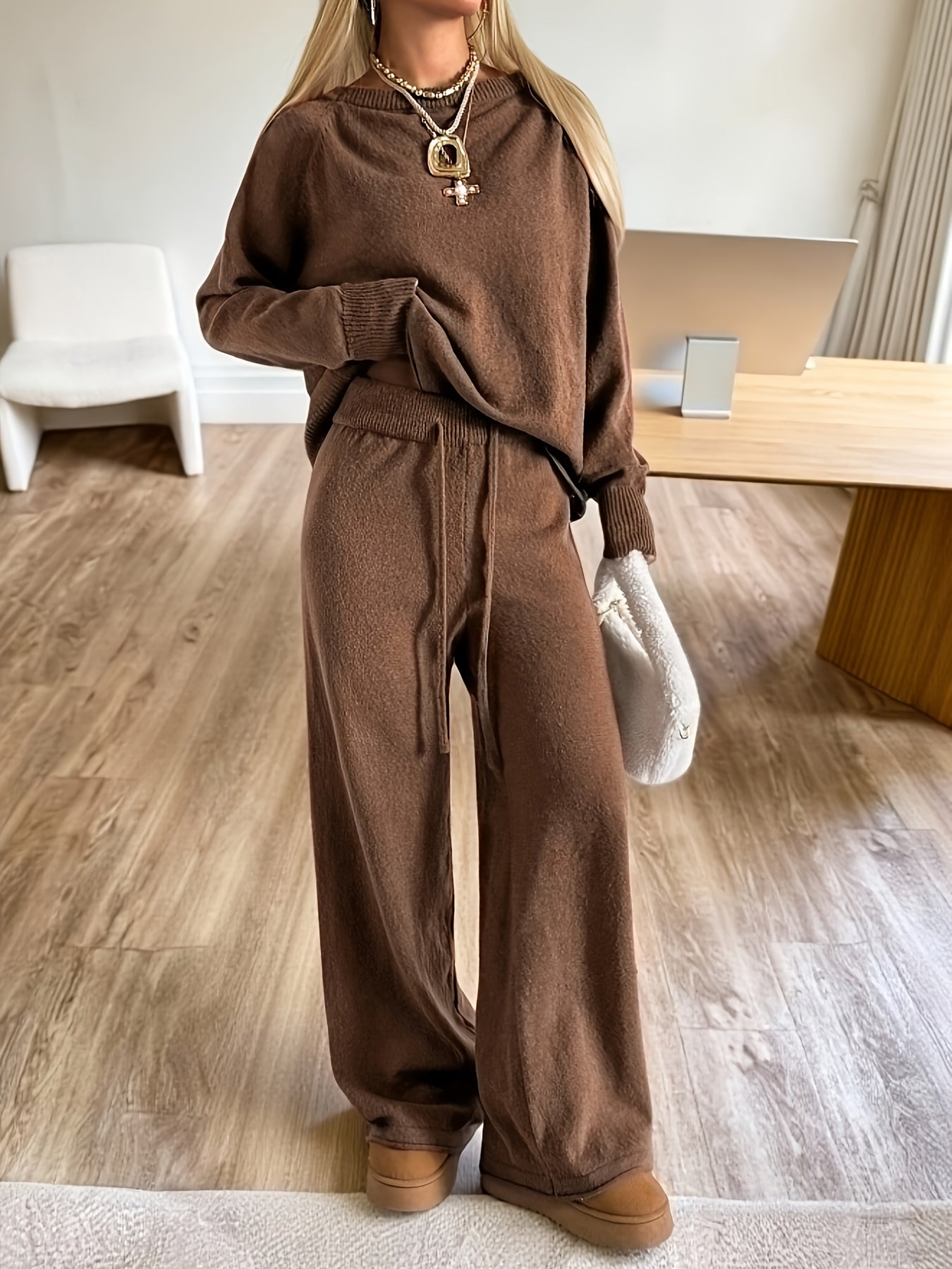 Damen Loungewear Set Braun mit Rundhals-Pullover & Weite Hose