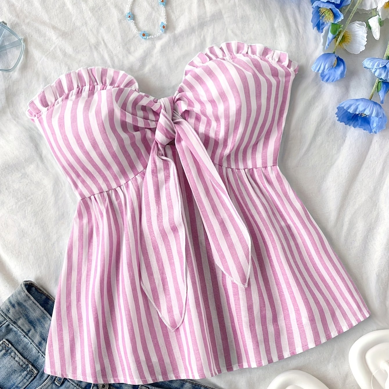Women's bandeau crop top with bow front and ruffles – summer street style
