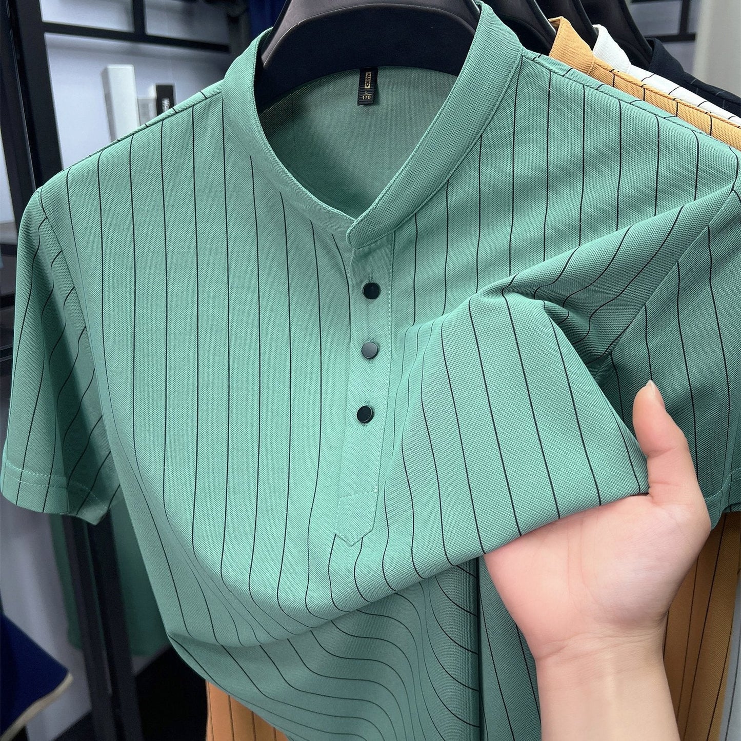 Men's Short-Sleeve Shirt with Stand-Up Collar and Pinstripes – Modern Casual and Business Design