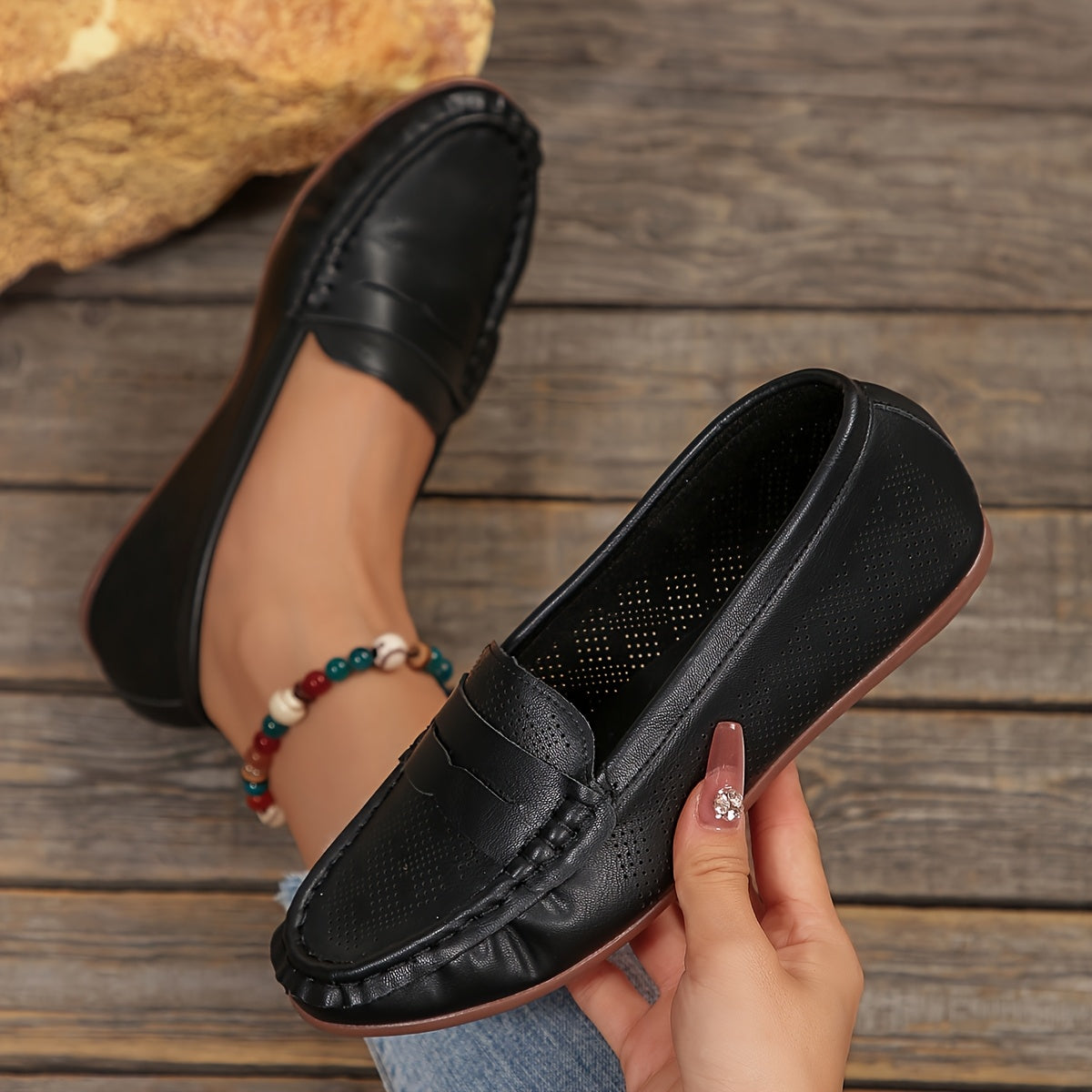 Women's Comfort Loafers – Classic Flexible Slip-On Shoes for Everyday and Leisure