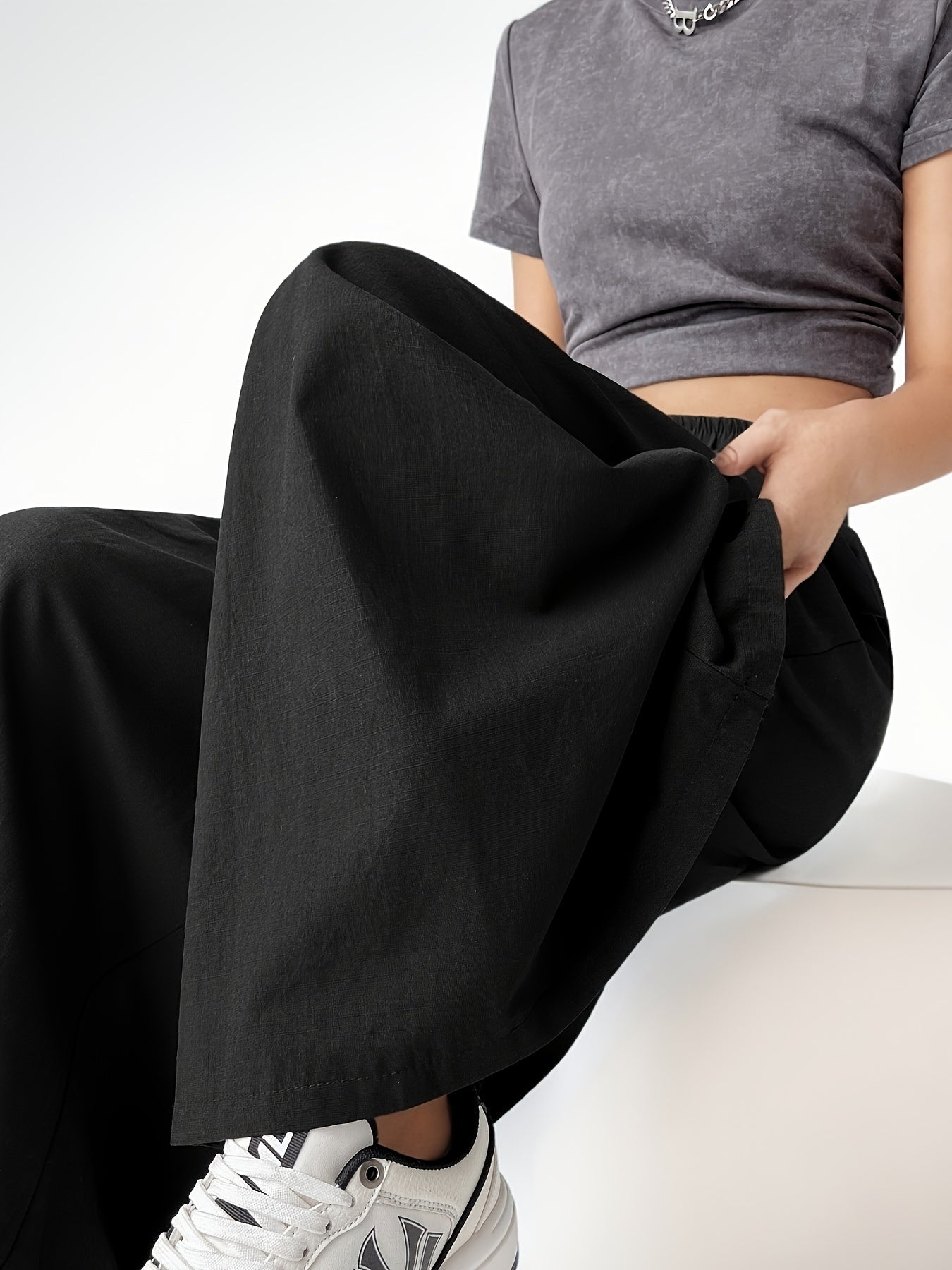 Women's Wide-Leg Culotte Pants for Leisure and Everyday Wear, Trendy Palazzo Pants, Loose Fit Design