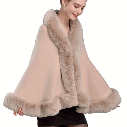 Women's cape with faux fur trim - Warm poncho design