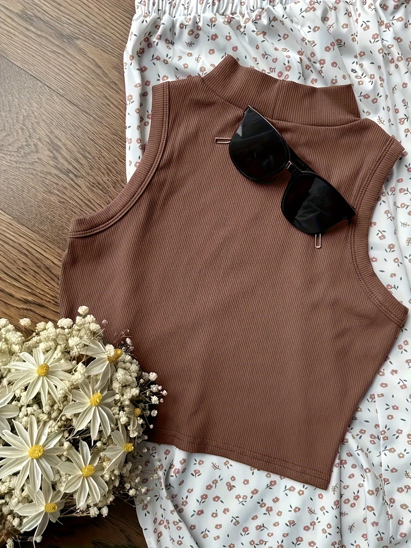 Women's Crop Top and Floral Shorts Set Elegant Casual Spring/Summer
