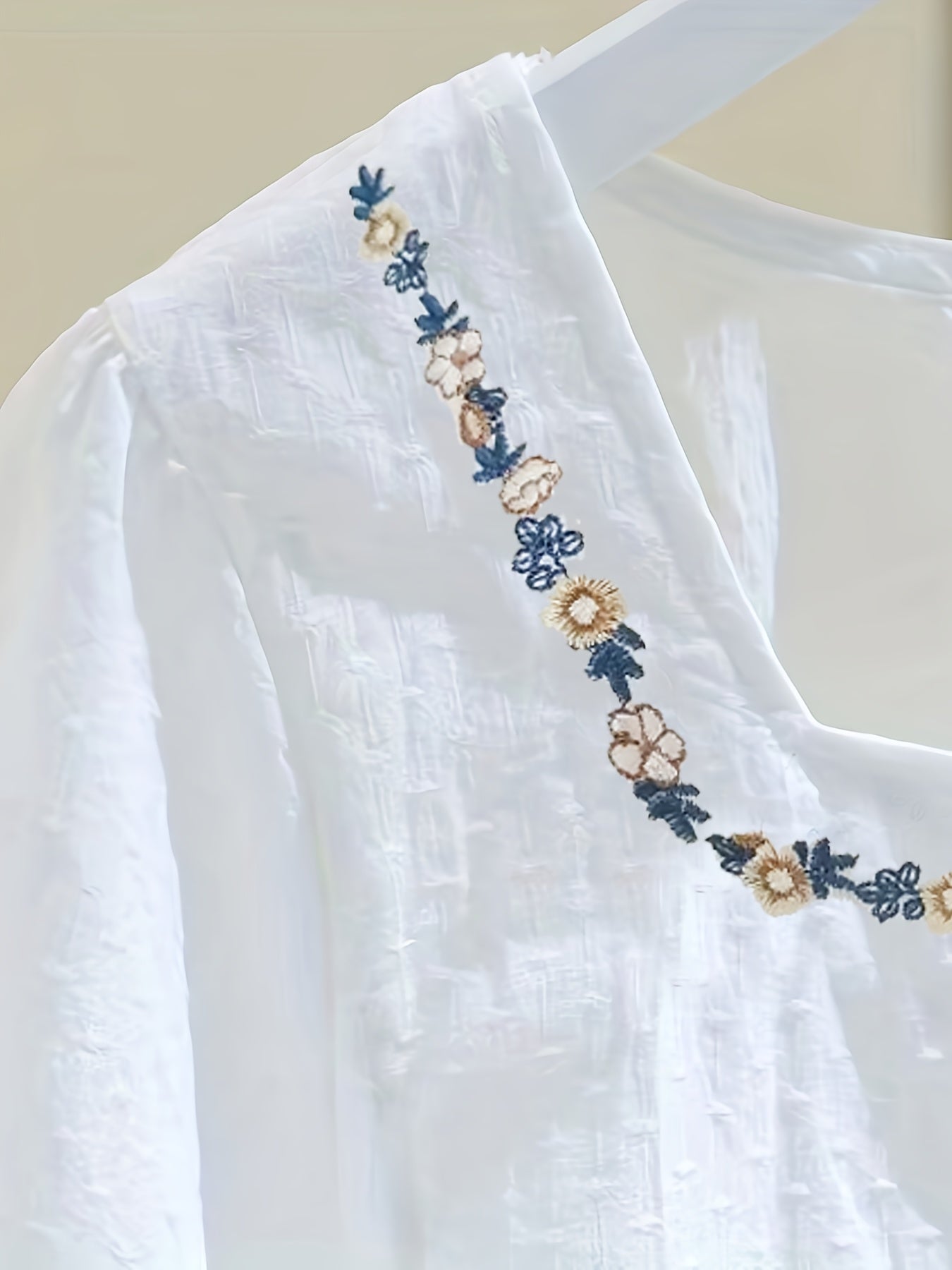 Women's Blouse with Embroidery and Square Neckline – Elegant Spring and Summer Style