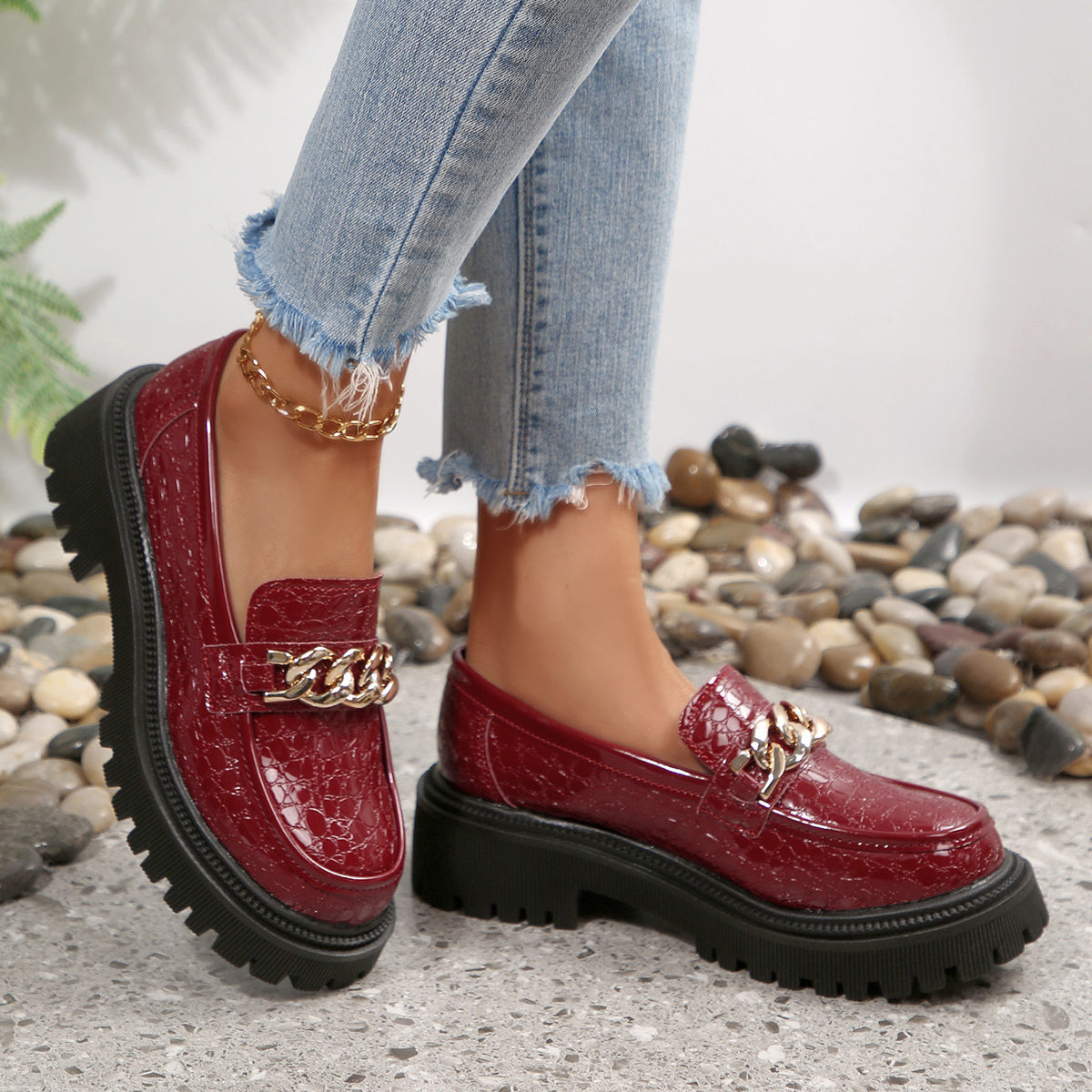 Damen Chunky Chain Loafer Slip-Ons – Modische Alltagsschuhe mit Plateau und Kettendetail