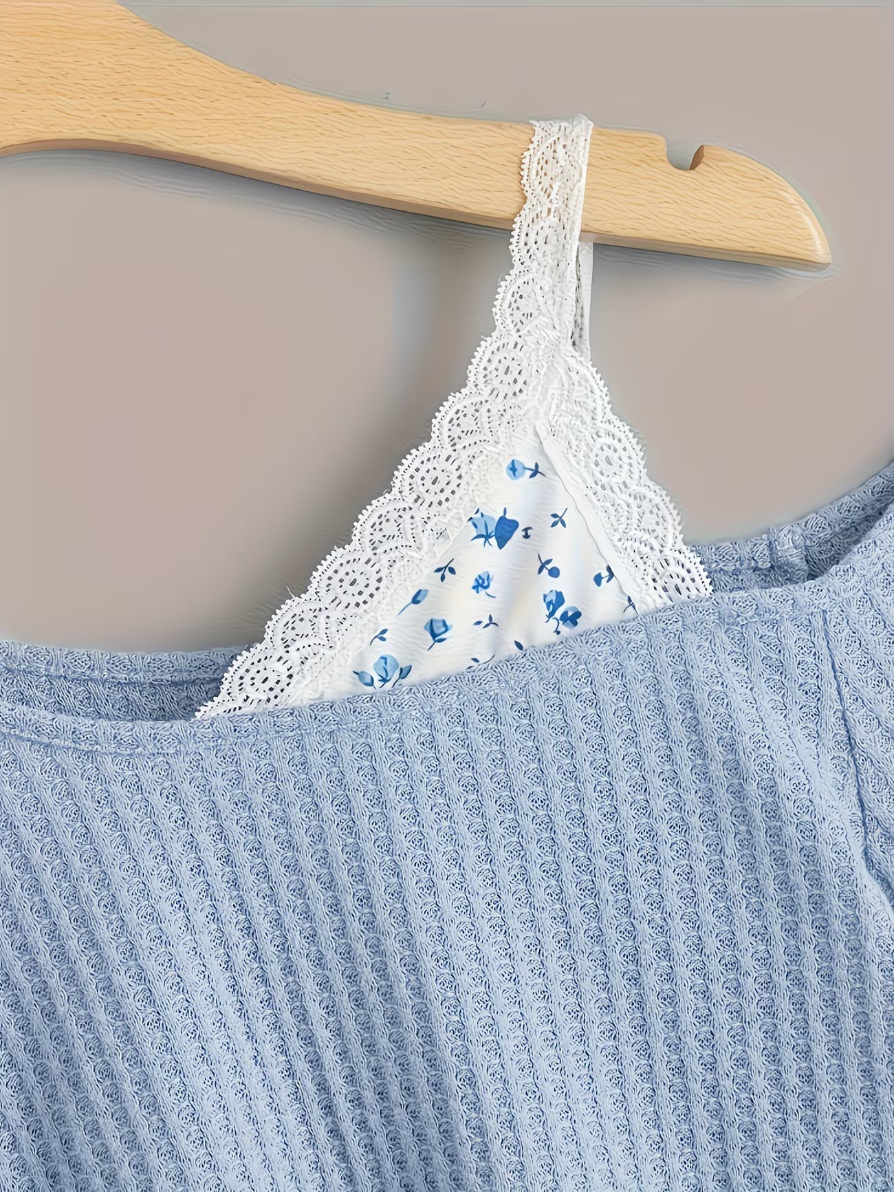Women's One-Shoulder Sweater with Lace Detail – Fashionable Knit Pullover for Everyday and Leisure Wear