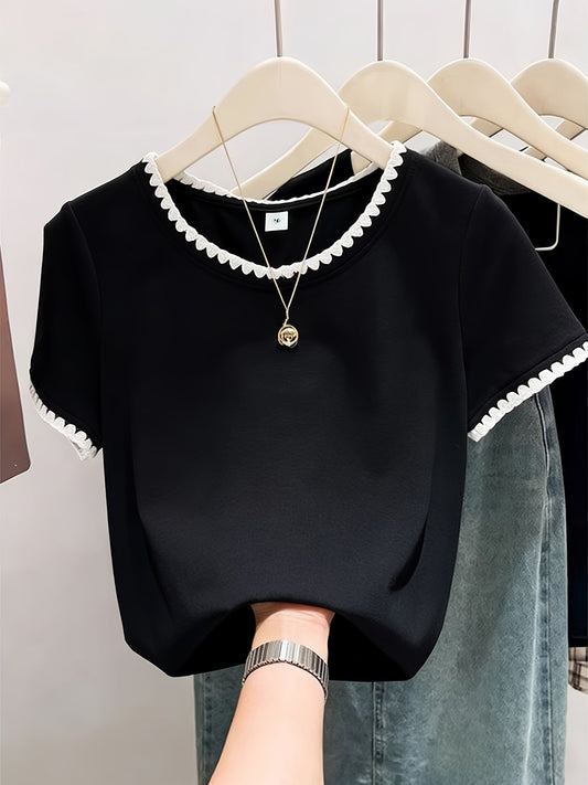 Women's blouse with wave hem and elegant round neckline – stylish casual and office wear