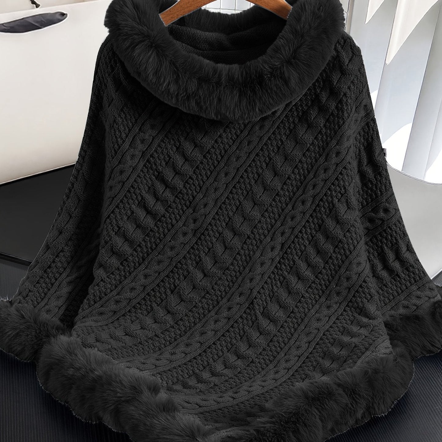 Poncho Damen Strick Zopfmuster mit Kunstpelzbesatz Marineblau