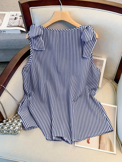 Women's blouse top with stripe pattern and button placket – Elegant V-neck, ideal for office and everyday wear