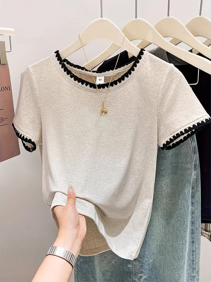 Women's blouse with wave hem and elegant round neckline – stylish casual and office wear