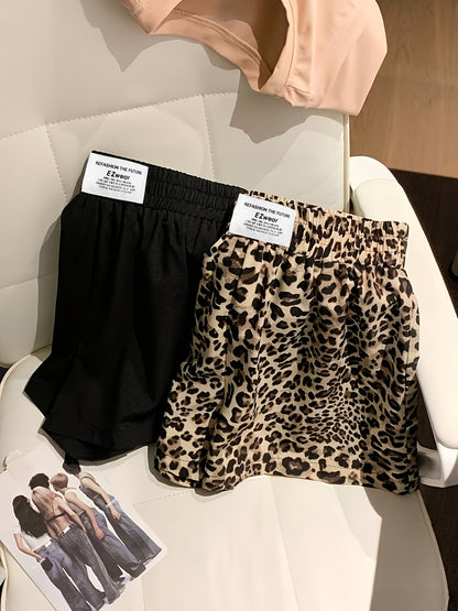 Women's shorts set in casual style – ideal for everyday wear and leisure