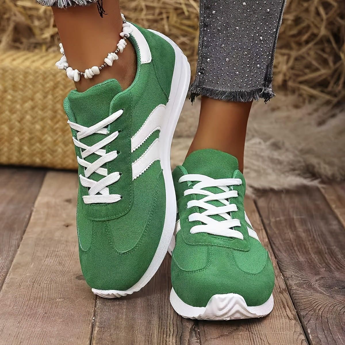 Women's Sneakers Retro Style Casual Fashion for Everyday and Sports
