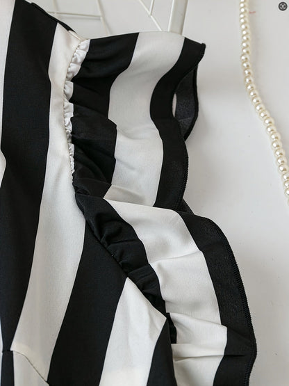 Women's Elegant Striped Blouse with Bow Collar and Ruffled Sleeves – Fashionable Top for Office & Everyday Wear