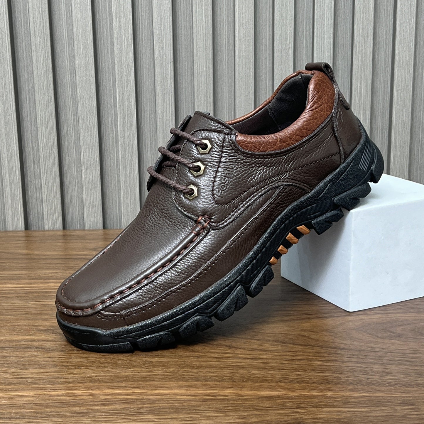 Men's Comfortable Outdoor Casual Shoes with Durable Sole – Casual Lace-Up Shoes for Everyday and Adventure