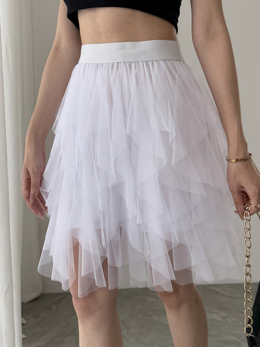 Women's Tulle Skirt with Tiered Design, Elegant Layered Look, Fashionable for Casual and Special Occasions