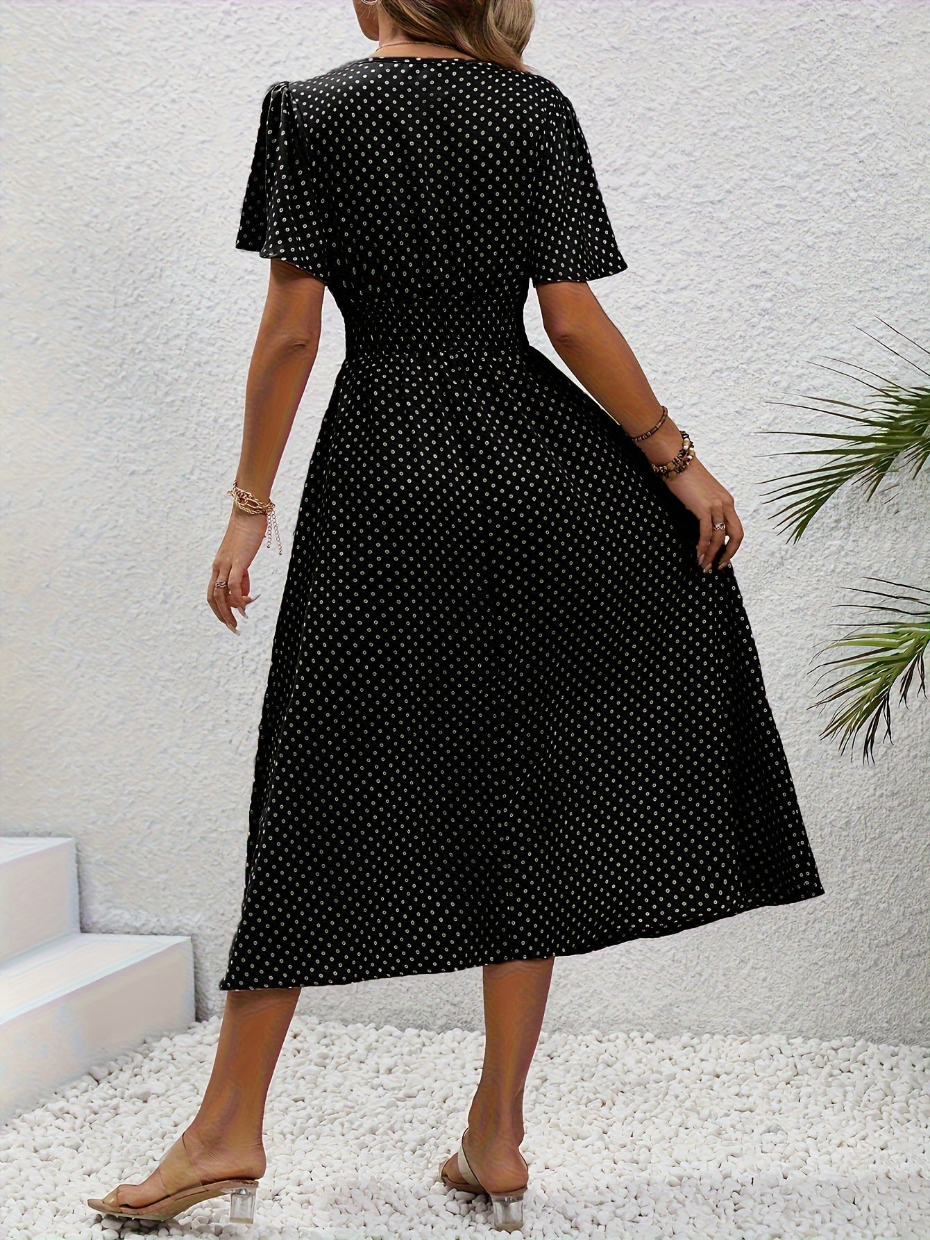 Women's Summer Polka Dot Maxi Dress with Short Sleeves and V-Neck – Casual & Vacation