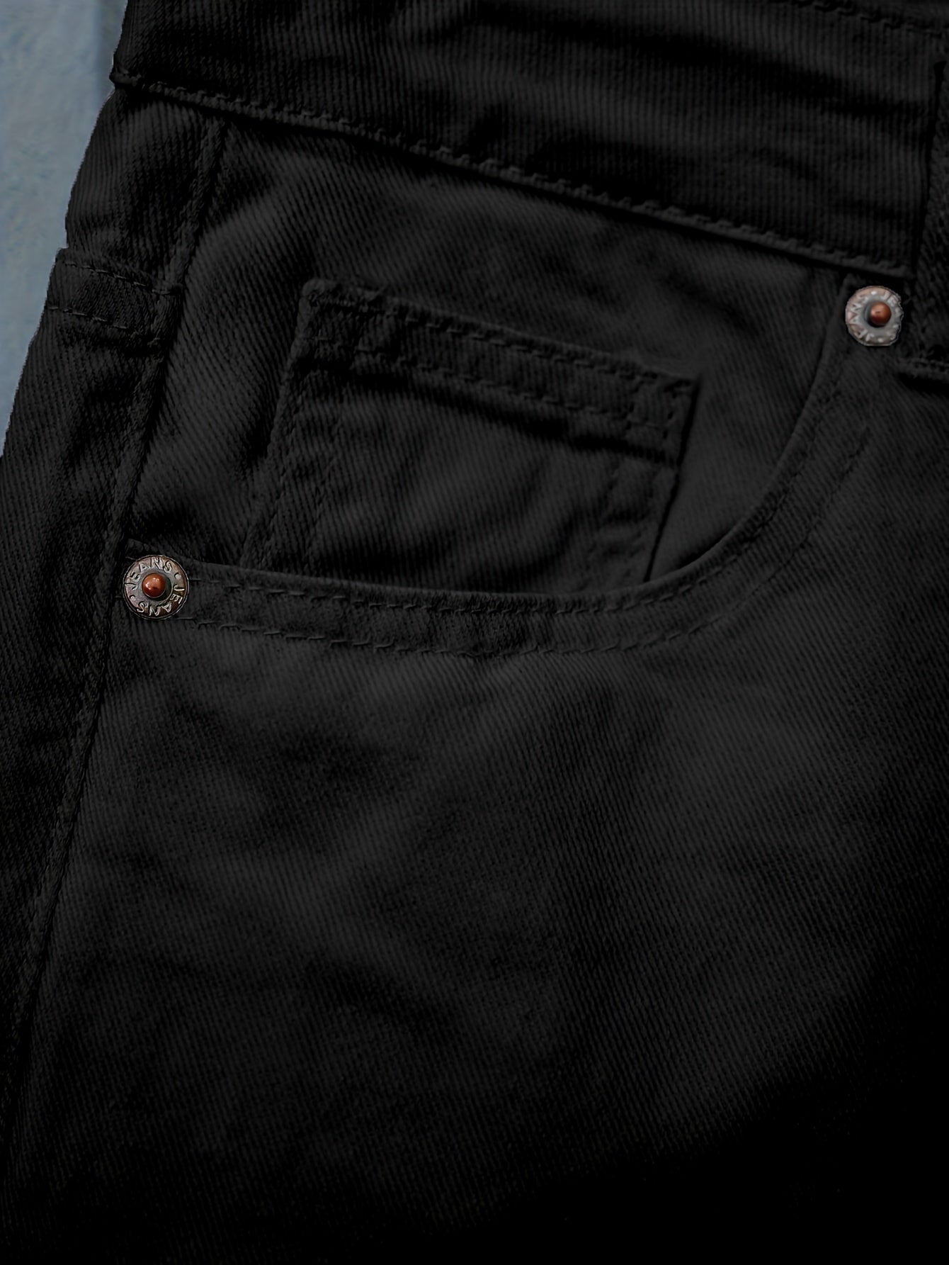 Men's denim shorts in slim-fit style for leisure and everyday wear