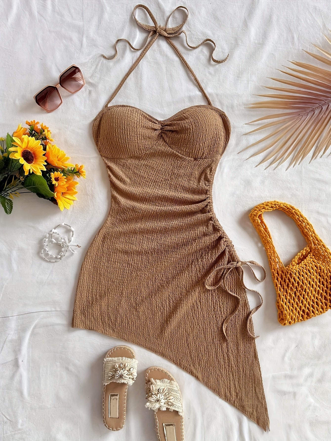 Women's bodycon dress with asymmetrical hem and halter neck – Elegant summer look for party & vacation