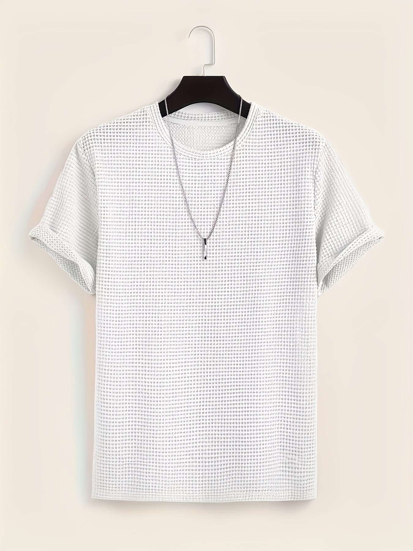 Men's short-sleeve T-shirt with modern mesh design and casual style