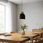 Hanglamp gepoedercoat staal en hout Vigo, Scandinavisch, zwart – 18 x 18 cm, boven eettafel of kookeiland