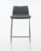 Barkruk wolvilt Verona middengrijs, chroom 4-poots onderstel, zithoogte 75 cm – H 104 x B 56 x D 46 cm