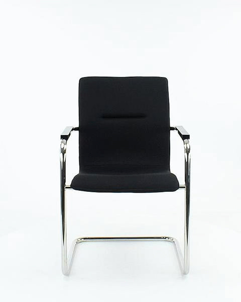 Vergaderstoel verchroomd sledeframe gestoffeerd zwart, model X6 Comfort, vaste armleggers, H 91 cm