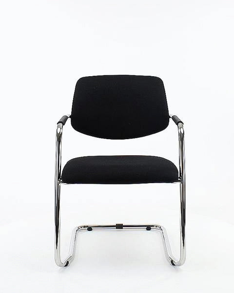 Vergaderstoel sledeframe wolvilt middengrijs, zwart frame met armleuningen – 56 x 60 x 82,5 cm