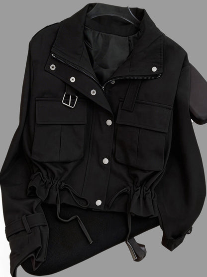Short women's transitional jacket with zip, buttons & flap pockets