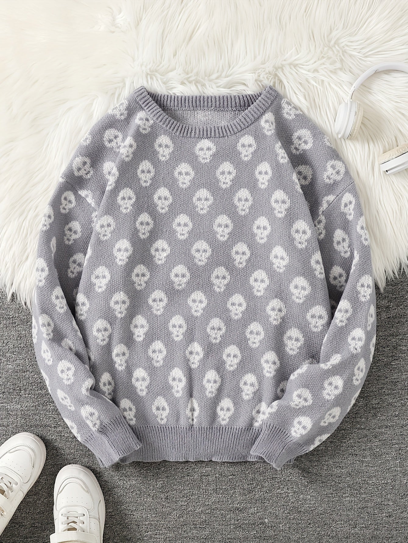 Unisex skull crew-neck long-sleeve knit sweater