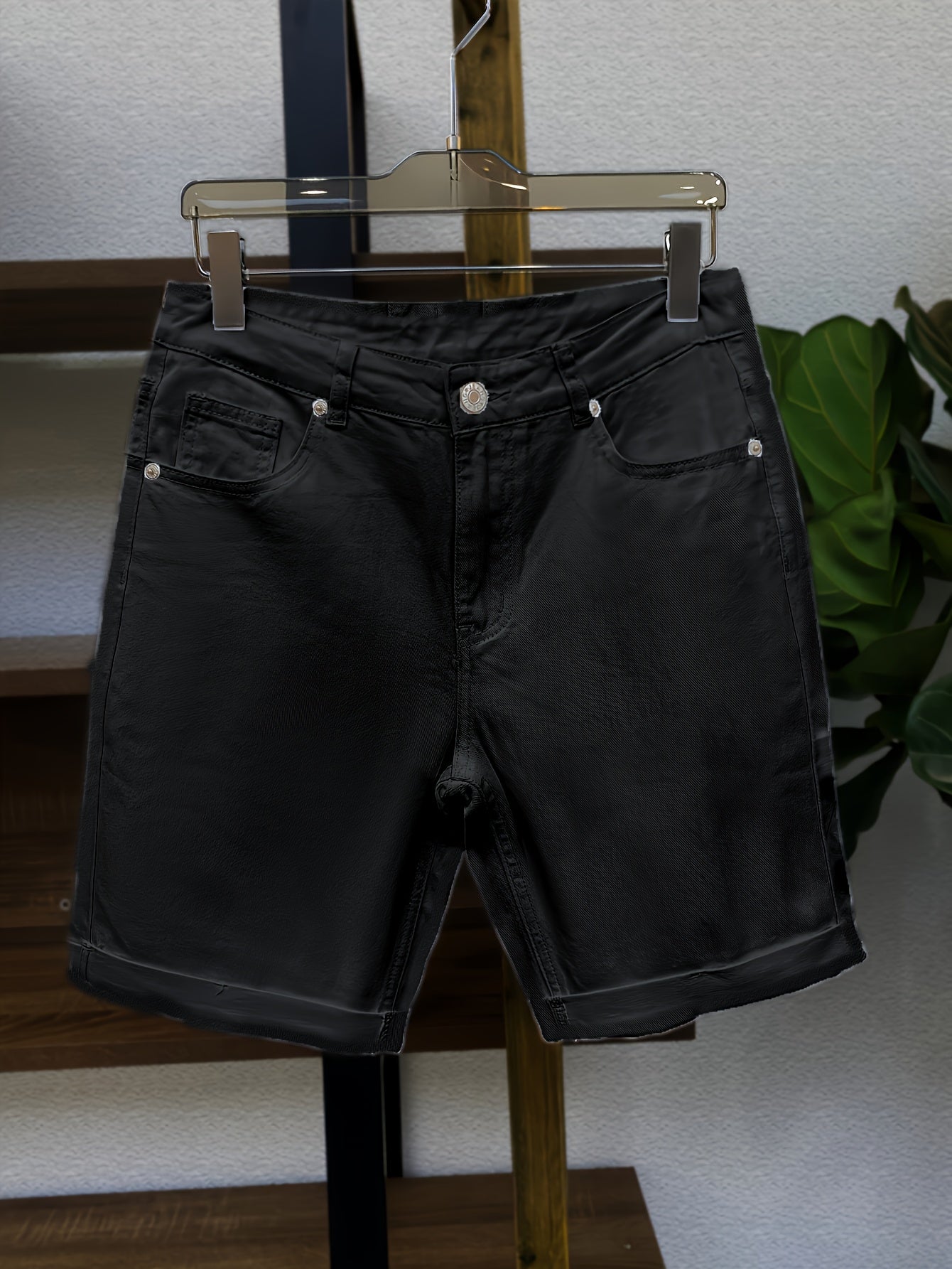 Men's denim shorts in slim-fit style for leisure and everyday wear